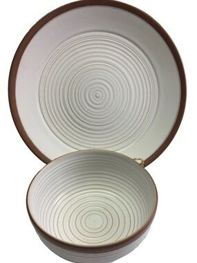 Pfaltzgraff Everyday Carmen White
 with Brown Rim dinner plate and cereal bowl